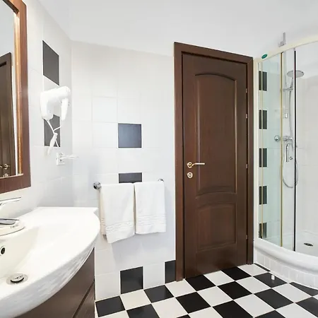 Reginetta Building Iii Central Location * Bukarest